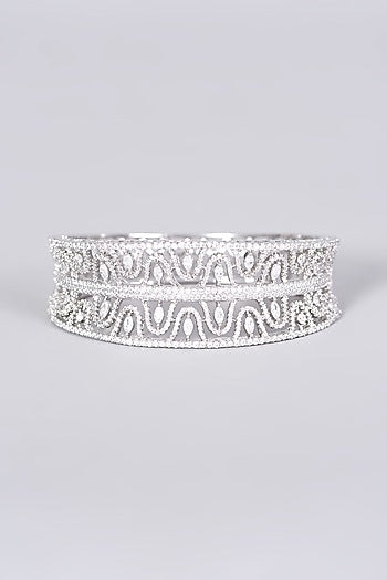 White Finish Bangle In Mixed Metal