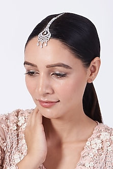 White Finish Maang Tikka With Diamonds