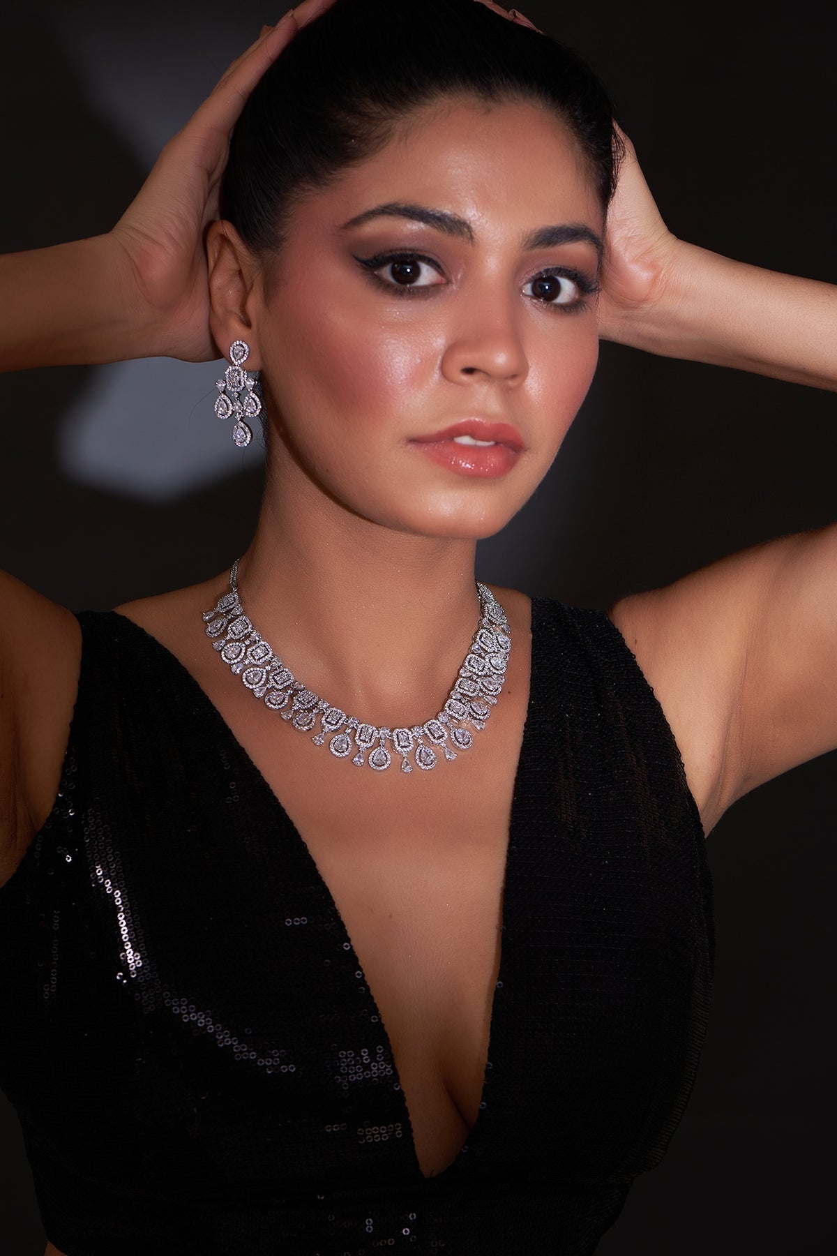 White Finish Zircon Necklace Set