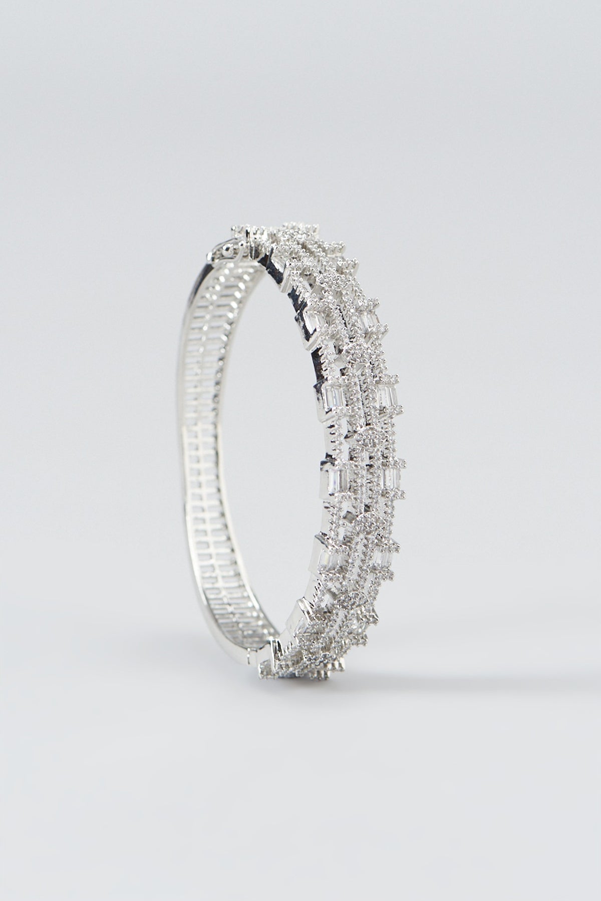 White Finish Zircon Bracelet