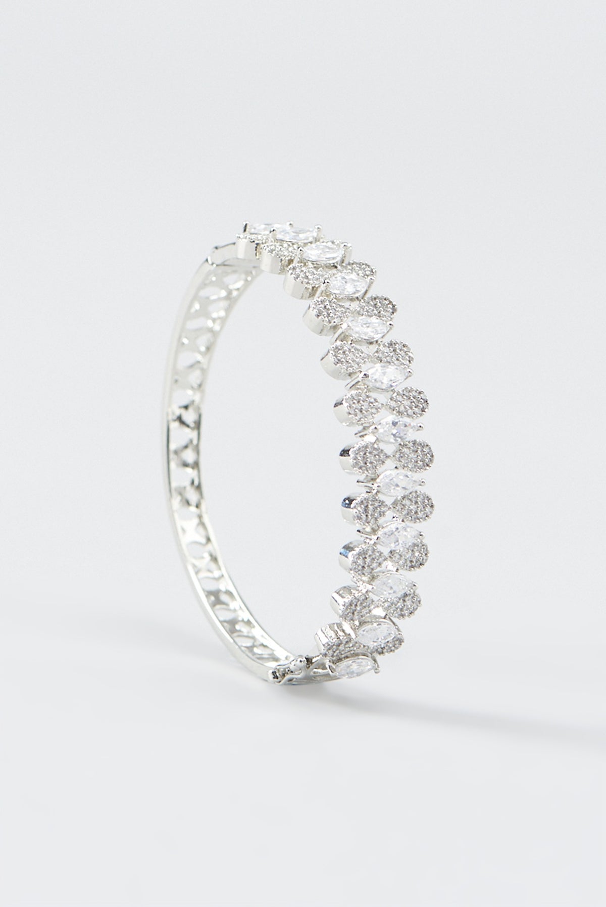 White Finish Zircon Bracelet