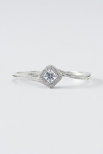 White Finish Zircon Bracelet