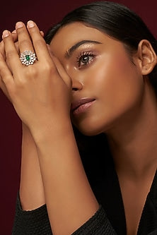 White Finish Zircon & Green Stone Ring
