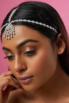 White Finish Zircon Mathapatti