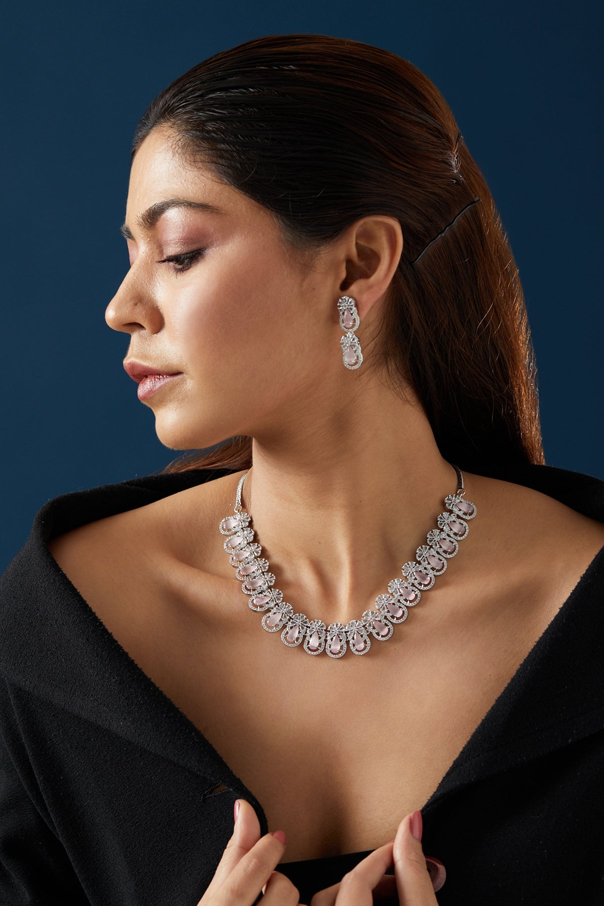 White Finish Zircon Necklace Set