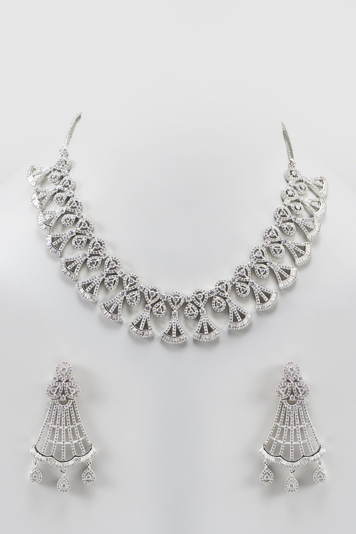White Finish Zircon Necklace Set