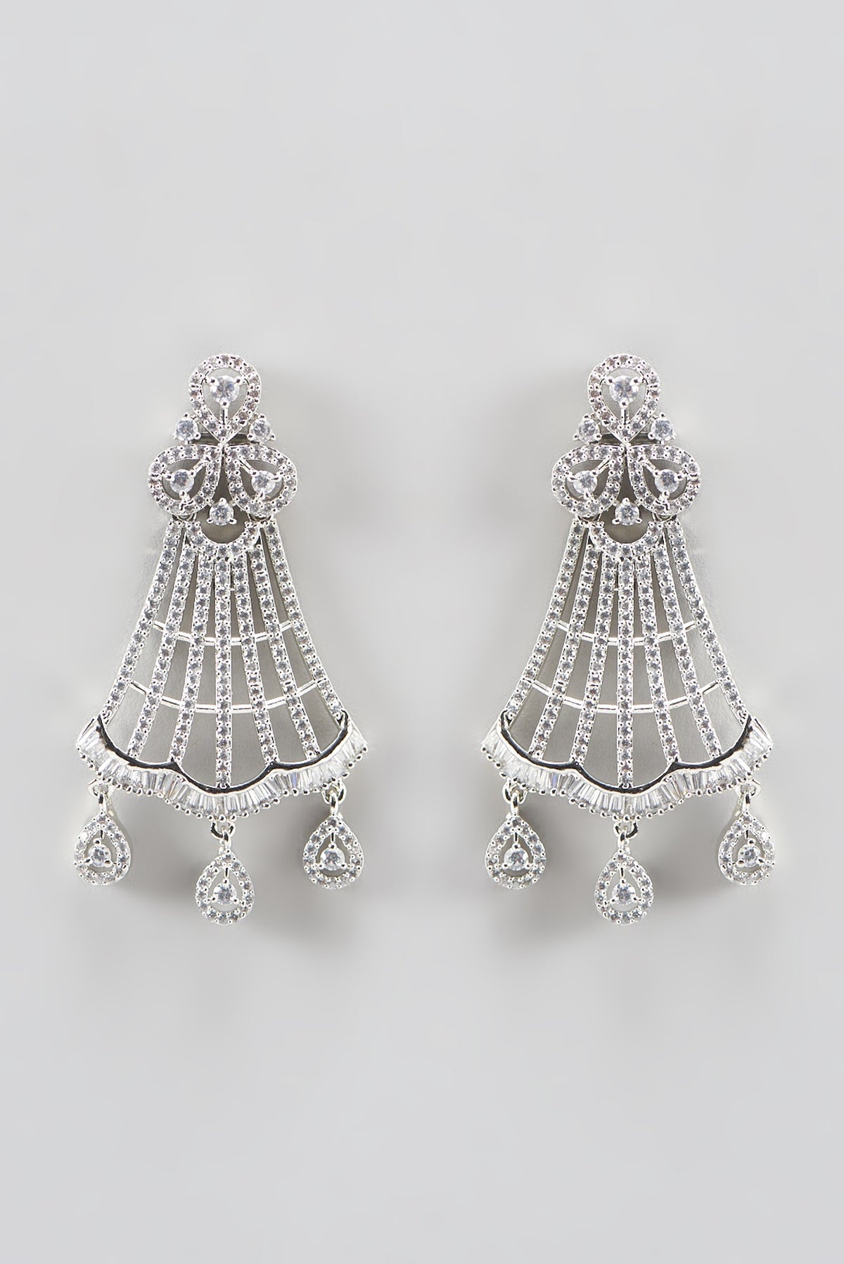 White Finish Zircon Necklace Set
