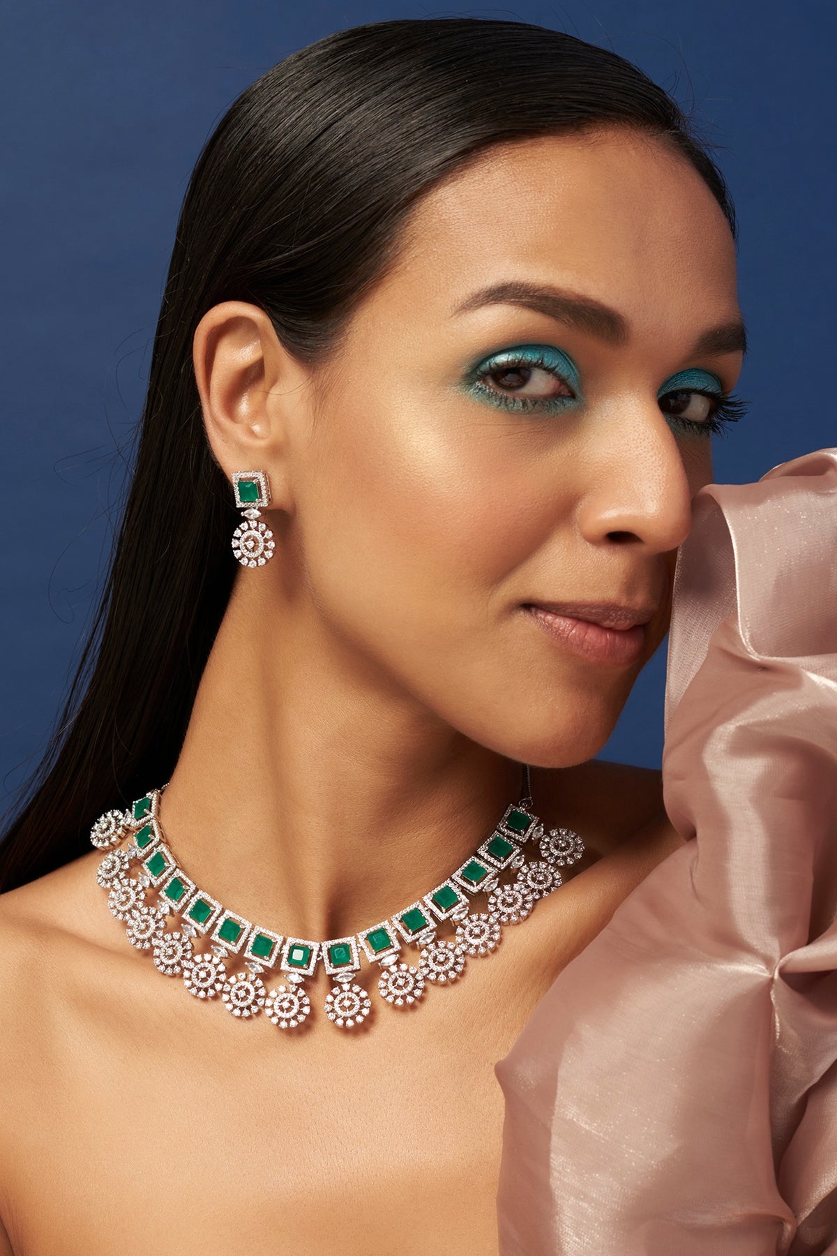 White Finish Zircon & Synthetic Emerald Stone Necklace Set