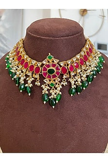 Gold Finish Gemstone & Pearl Necklace Set