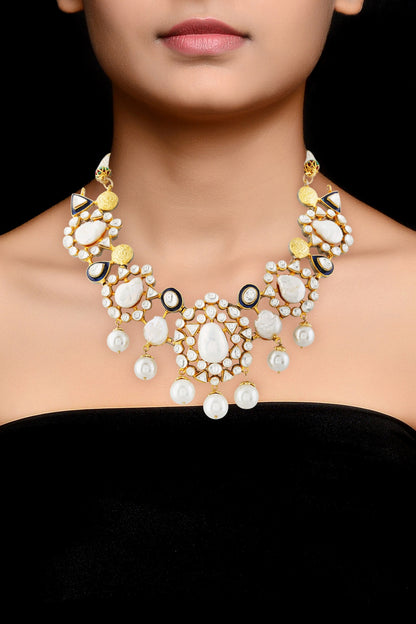 Gold Finish Kundan Necklace Set