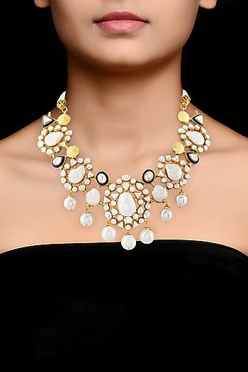 Gold Finish Kundan Necklace Set