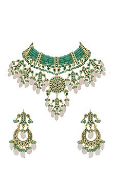 Gold Finish Pink Stone Necklace Set With Maang Tikka