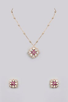 Gold Finish Pearl Pendant Necklace Set