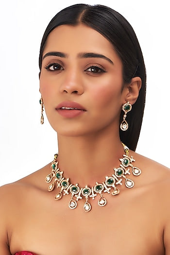 White Finish Green Zircon Necklace Set