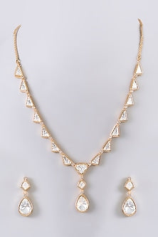 Gold Finish Zircon Teardrop Shaped Pendant Necklace Set