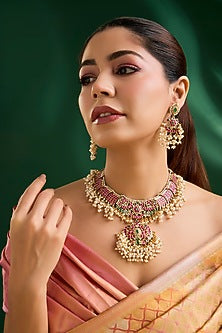 Gold Finish Kundan Polki & Pearl Choker Necklace Set
