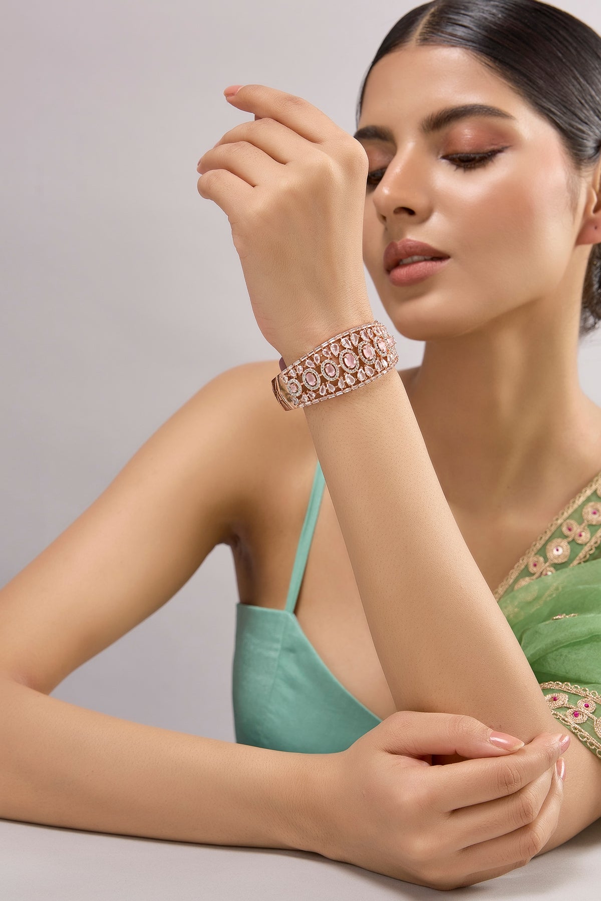 White Finish Zircon Bracelet