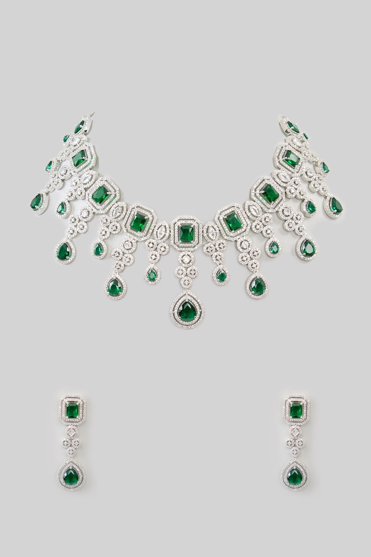 White Finish Zircon & Emerald Necklace Set