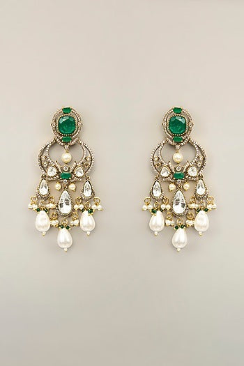 Gold Finish Pearl & Green Stone Necklace Set