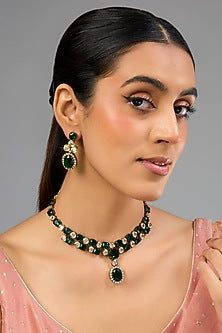 Victorian Finish Emerald Green Stone Choker Necklace Set