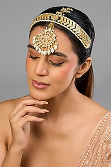 Gold Finish Kundan Stone & Pearl Chain Mathapatti