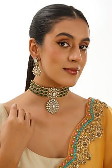 Gold Finish Kundan Polki & Green Stone Necklace Set