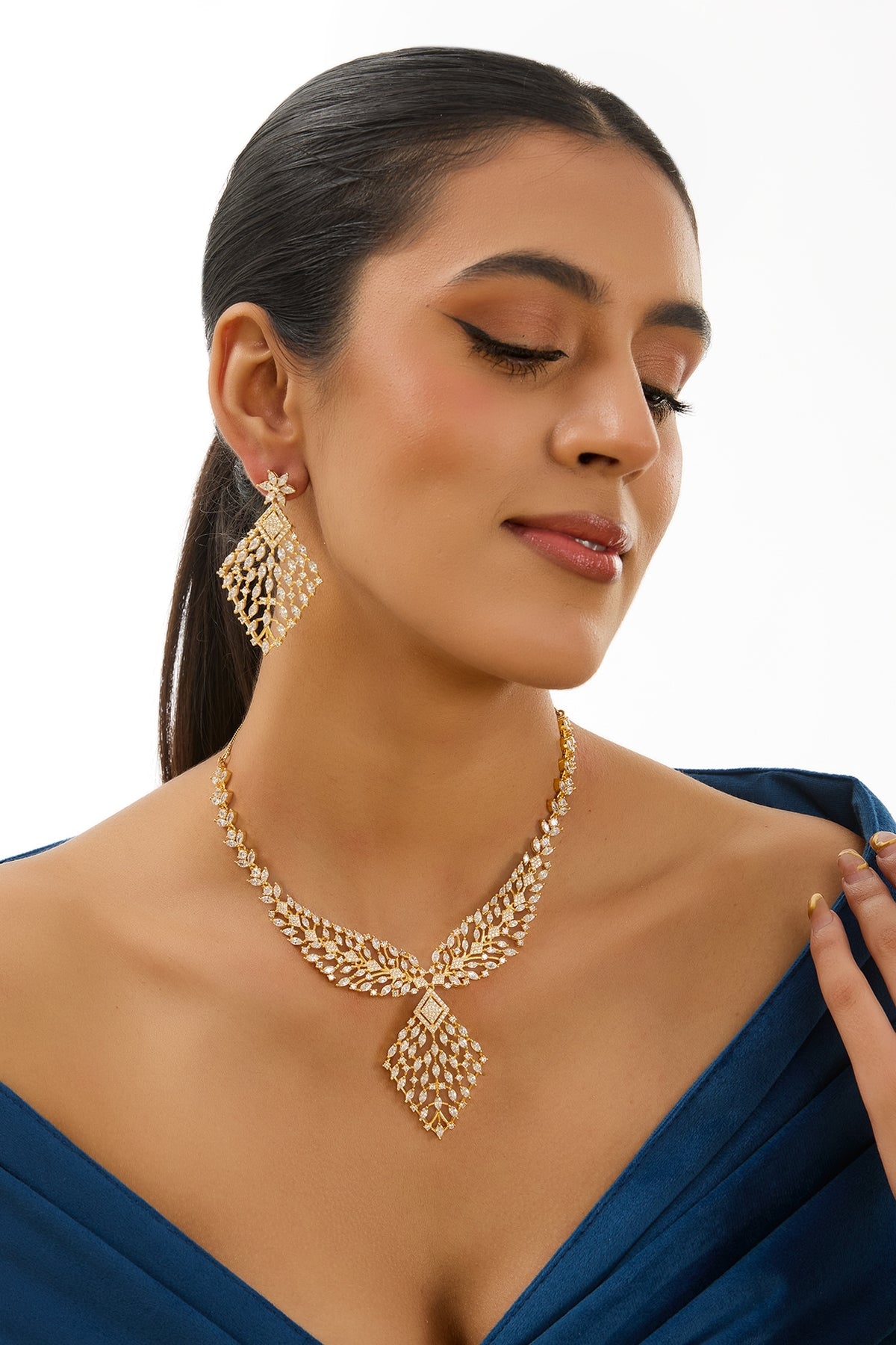 Gold Finish Pearl Necklace Set
