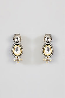 Gold Finish Grey Kundan Polki Necklace Set