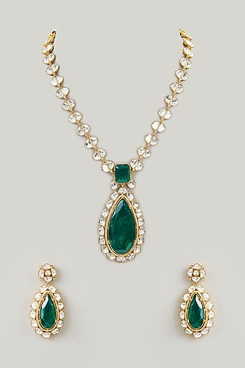 Gold Finish Kundan Polki Pendant Necklace Set