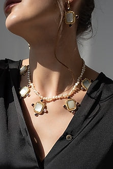 Gold Finish Shell Pearl Necklace Set