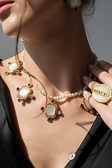 Gold Finish Shell Pearl Necklace Set