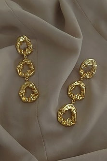 Gold Dangler Earning