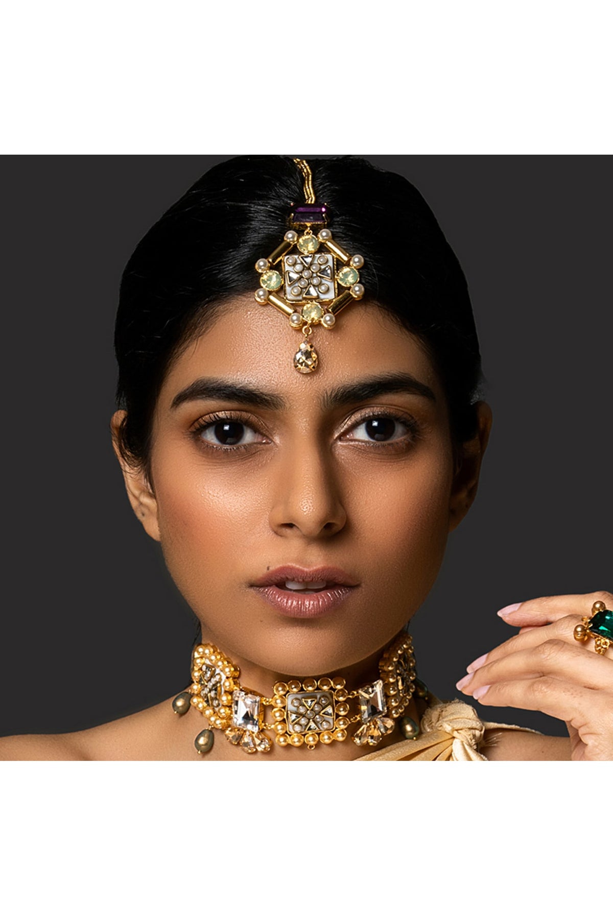 Gold Finish Pearl Maang Tikka