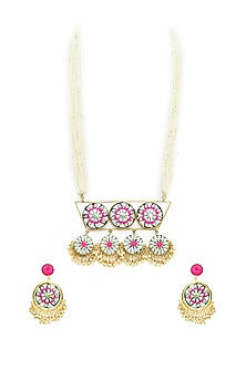 Gold Finish Pendant Necklace Set