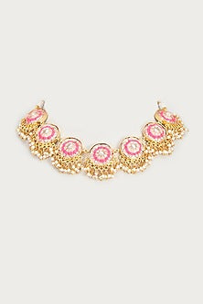 Gold Finish Embroidered Single Layered Circular Necklace