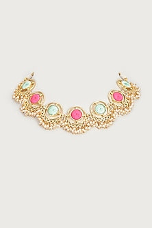 Gold Finish Embroidered Single Layered Circular Necklace