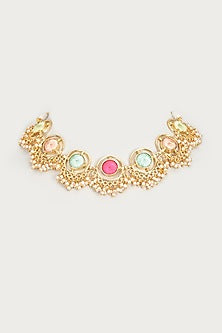 Gold Finish Embroidered Single Layered Circular Necklace