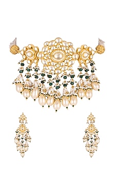 Gold Finish Kundan Choker Necklace Set