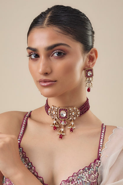 Gold Finish Kundan Polki & Mother Of Pearl Choker Necklace Set