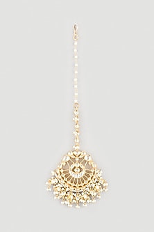 Gold Finish Pearl Maang Tikka With Kundan