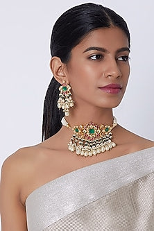 Gold Finish Kundan & Pearl Choker Necklace Set