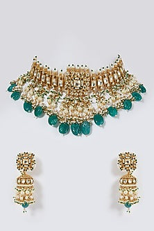 Gold Finish Jadau Choker Necklace Set