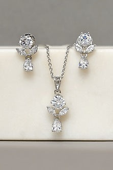 White Finish Zircon Pendant Necklace Set