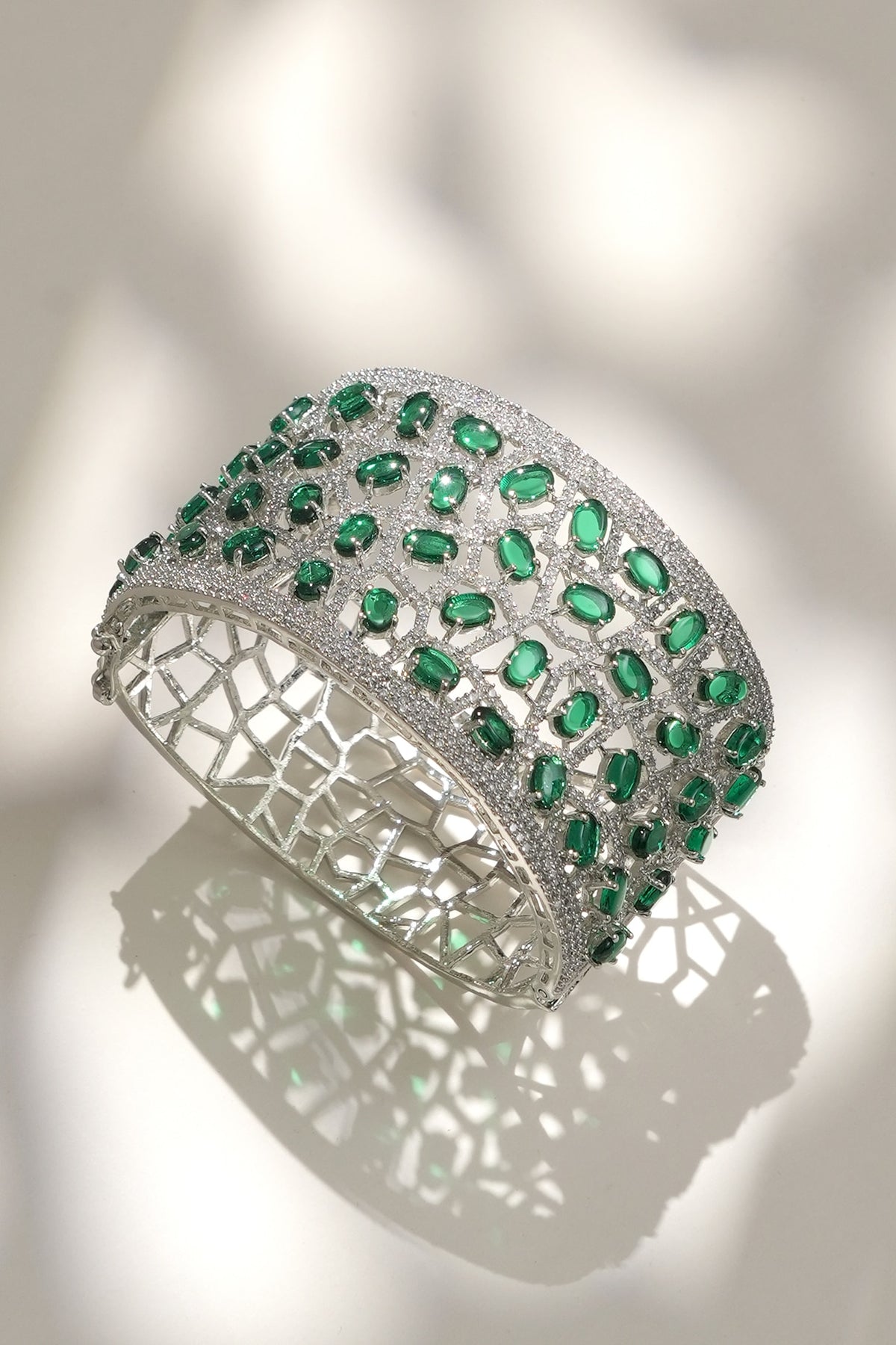 White Finish Diamond & Green Stone Openable Bracelet
