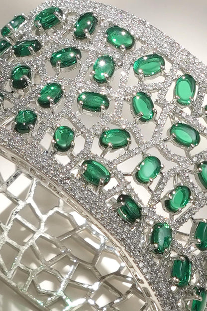 White Finish Diamond & Green Stone Openable Bracelet