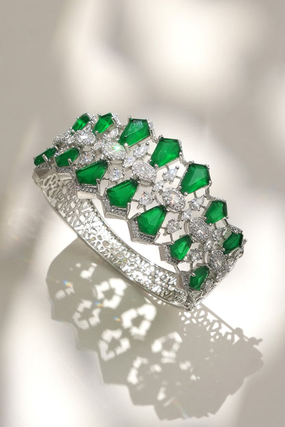 White Finish Diamond & Green Stone Openable Floral Bracelet
