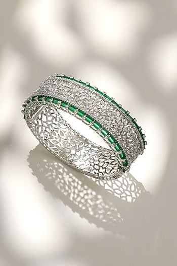 White Finish Diamond & Green Stone Openable Halo Bracelet