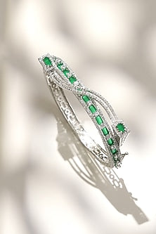 White Finish Diamond & Green Stone Bracelet