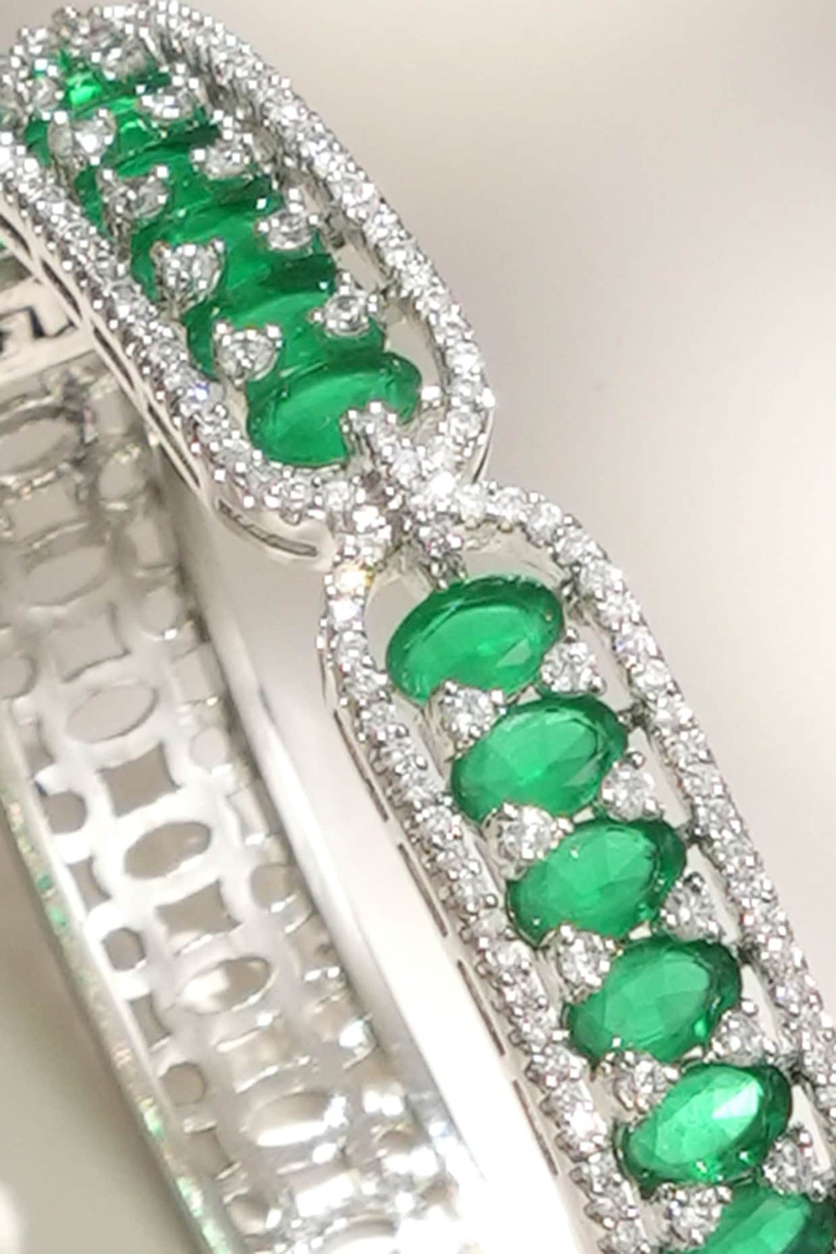 White Finish Diamond & Green Stone Bracelet