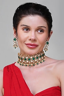 Gold Finish Emerald Green Stone & Kundan Polki Choker Necklace Set